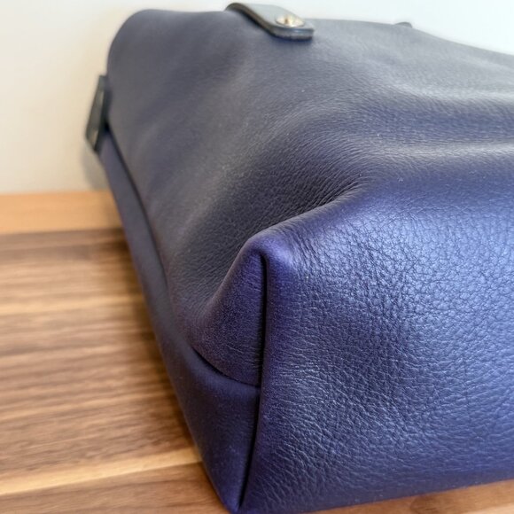 GoForthGoods GFG Small Avery Violet w/ black handles leather tote crossbody EUC - Picture 9 of 13